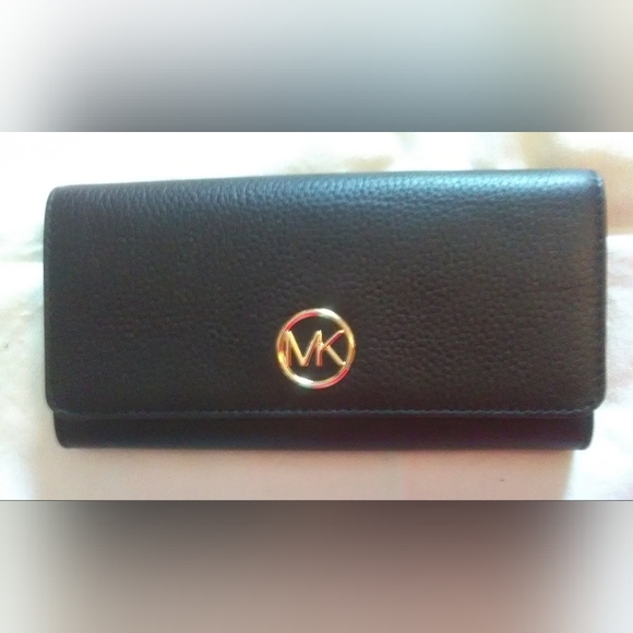 Michael Kors black wallet - Picture 5 of 5